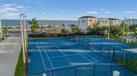 94825 Overseas #254 Key Largo FL 33037