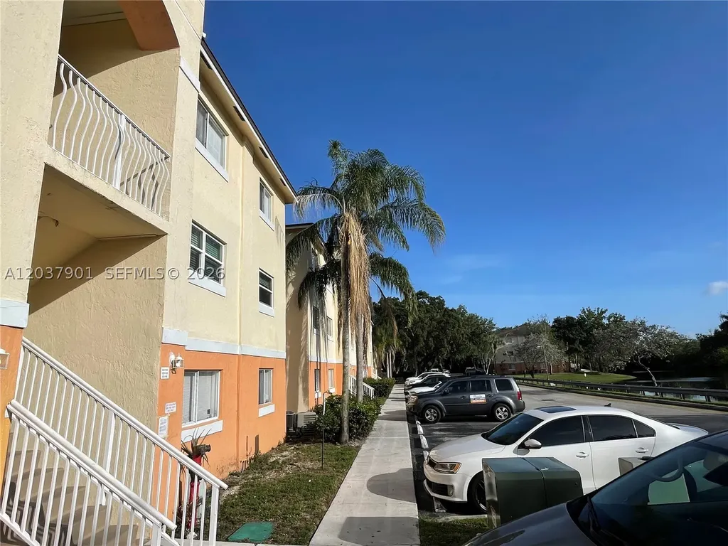 3690 N 56th Avenue Hollywood FL 33021