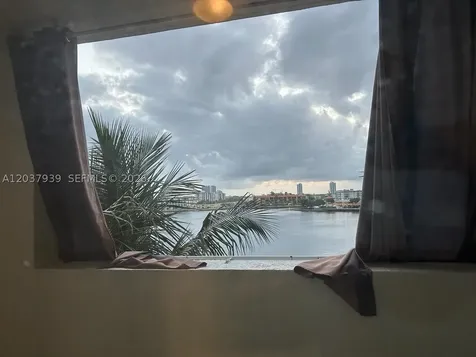 Sunny Isles Beach FL 33160