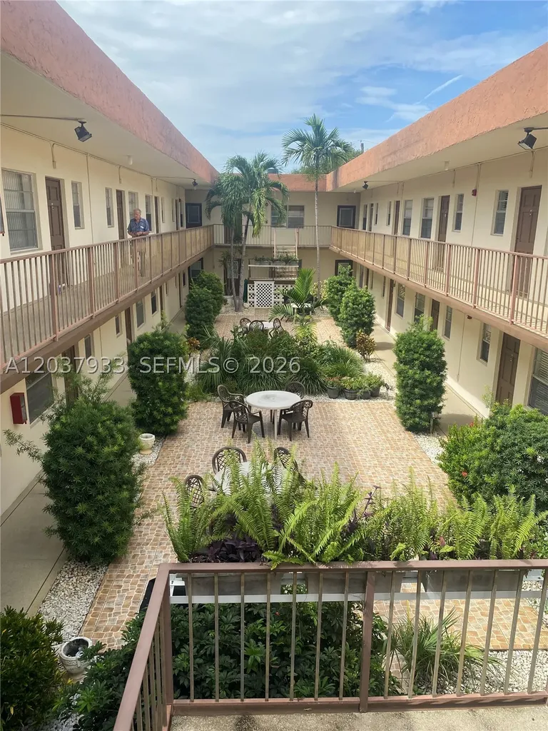 415 NE 2nd Street Hallandale Beach FL 33009
