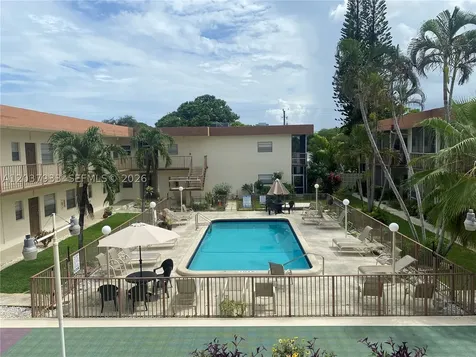 415 NE 2nd Street Hallandale Beach FL 33009
