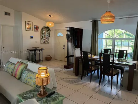 3118 Tanglewylde Avenue Lake Placid FL 33852
