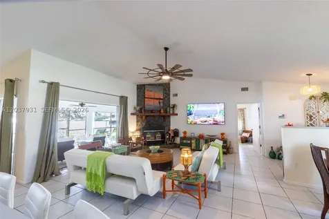 3118 Tanglewylde Avenue Lake Placid FL 33852