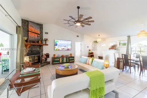 3118 Tanglewylde Avenue Lake Placid FL 33852