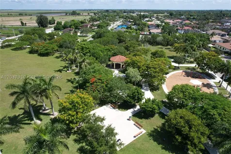 15404 SW 175th Street Miami FL 33187