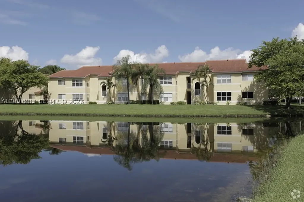 595 Vista Isles Drive Sunrise FL 33325