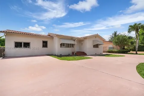 241 Hammond Drive Miami Springs FL 33166