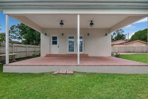 241 Hammond Drive Miami Springs FL 33166