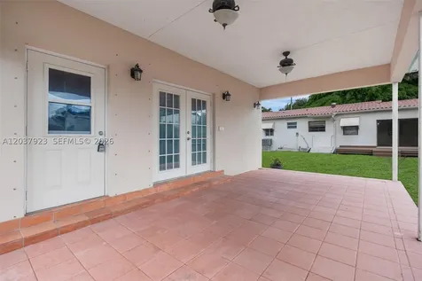 241 Hammond Drive Miami Springs FL 33166