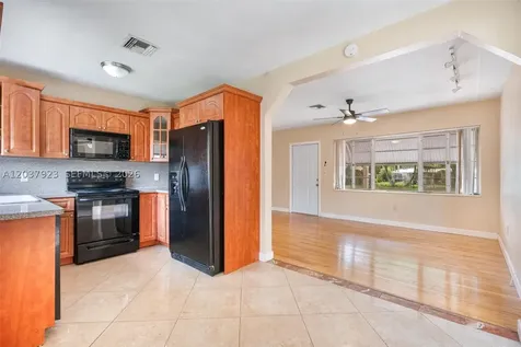 241 Hammond Drive Miami Springs FL 33166