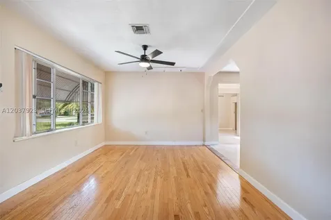 241 Hammond Drive Miami Springs FL 33166