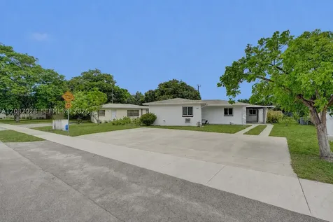 2343 NW 28th Street Oakland Park FL 33311