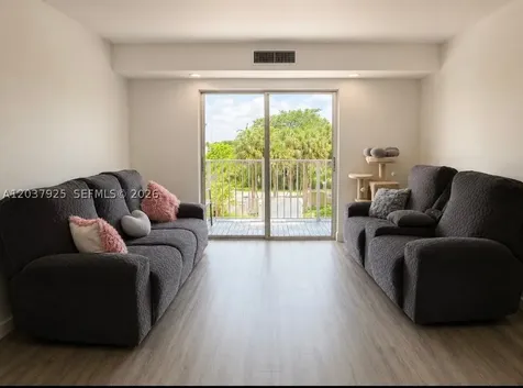 8200 SW 210th Street Cutler Bay FL 33189