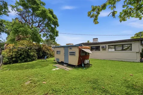 20525 Jacaranda Road Cutler Bay FL 33189