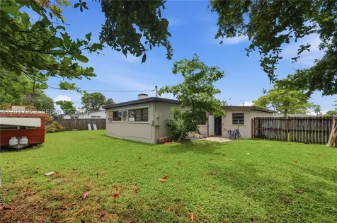 20525 Jacaranda Road Cutler Bay FL 33189