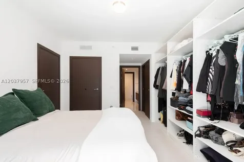 1000 Brickell Plaza Miami FL 33131