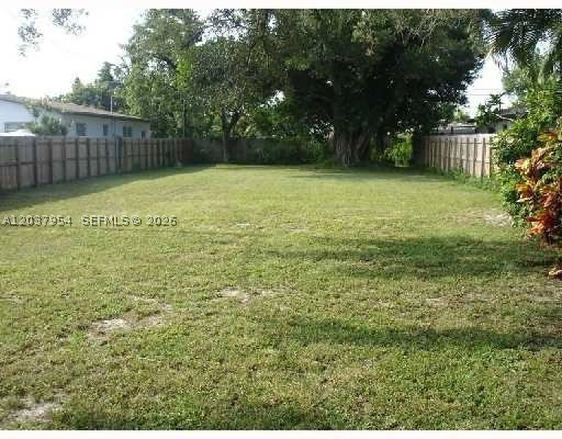 2434 Pierce Street Hollywood FL 33020