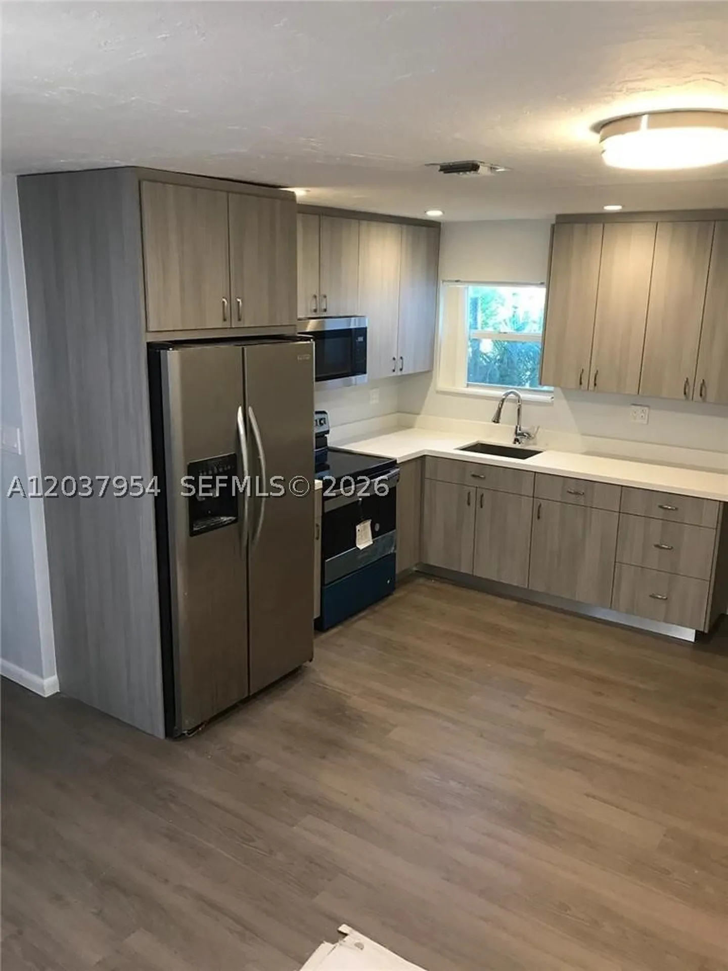 2434 Pierce Street Hollywood FL 33020