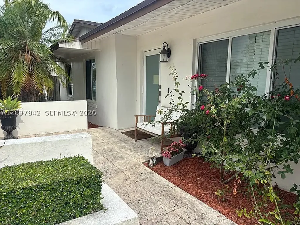 12500 SW 104th Terrace Miami FL 33186