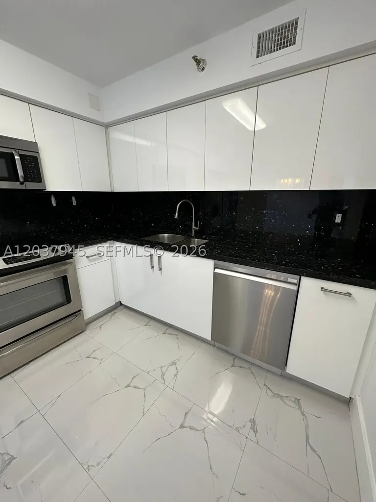 3530 Mystic Pointe Drive Aventura FL 33180