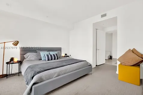 45 SW 9th Street Miami FL 33130