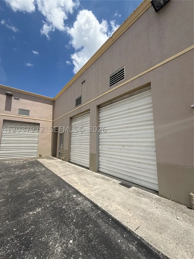 15075 SW 137th Street Miami FL 33196