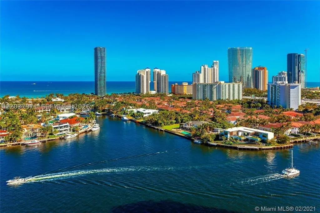 19707 Turnberry Way Aventura FL 33180