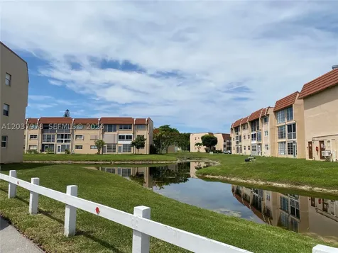 8861 Sunrise Lakes Boulevard Sunrise FL 33322
