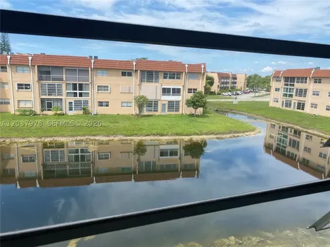 8861 Sunrise Lakes Boulevard Sunrise FL 33322