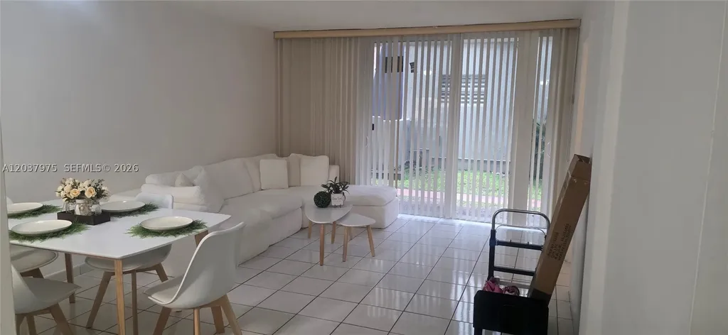 10000 NW 80th Court Hialeah Gardens FL 33016