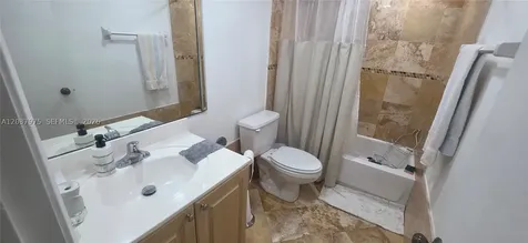 10000 NW 80th Court Hialeah Gardens FL 33016