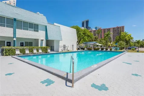 17560 Atlantic Boulevard Sunny Isles Beach FL 33160