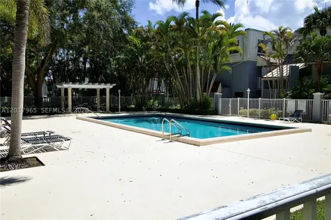 4600 SW 67th Avenue Miami FL 33155