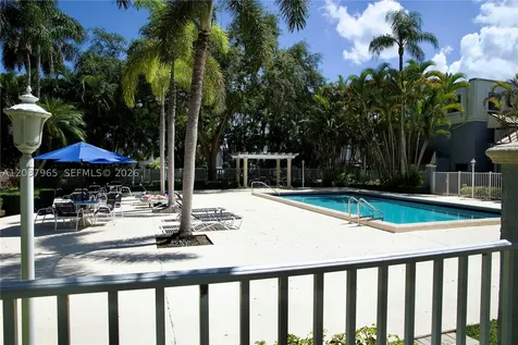 4600 SW 67th Avenue Miami FL 33155