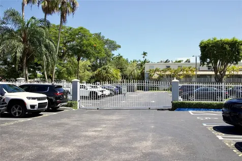 4600 SW 67th Avenue Miami FL 33155