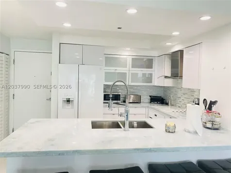 6917 Collins Avenue Miami Beach FL 33141
