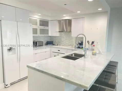6917 Collins Avenue Miami Beach FL 33141