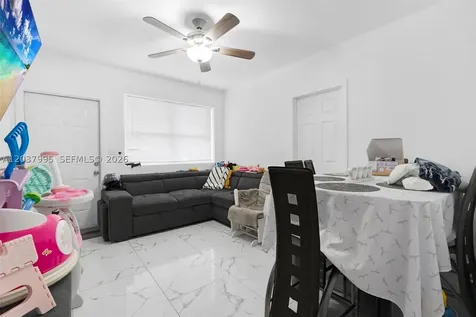 1131 SW 7th Street Miami FL 33130