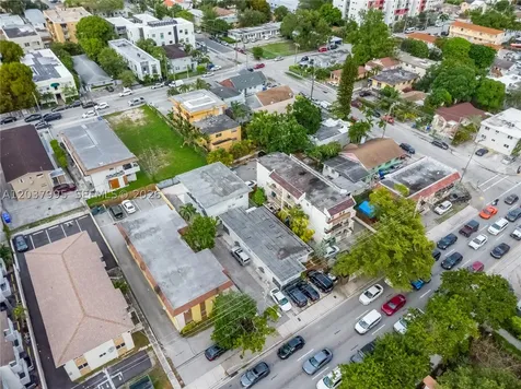 1131 SW 7th Street Miami FL 33130
