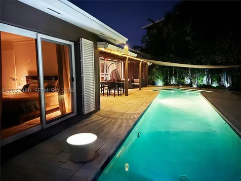 2100 NE 24th Street Wilton Manors FL 33305