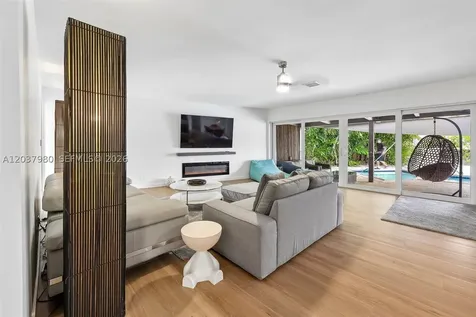 2100 NE 24th Street Wilton Manors FL 33305