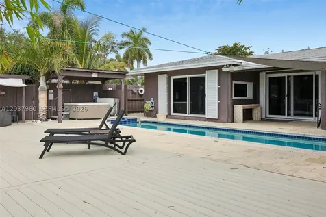 2100 NE 24th Street Wilton Manors FL 33305