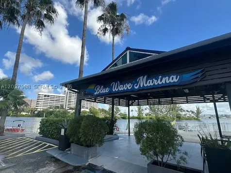 5091 NW 7th Street Miami FL 33126