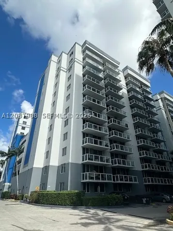 5091 NW 7th Street Miami FL 33126