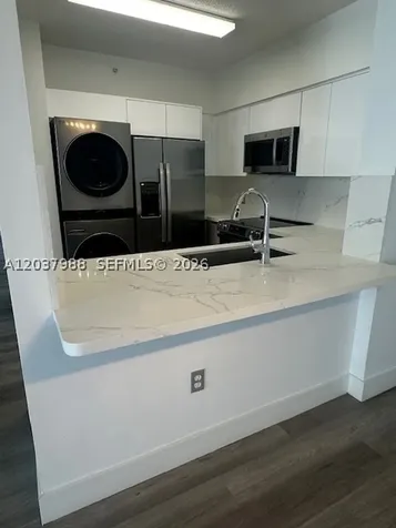 5091 NW 7th Street Miami FL 33126