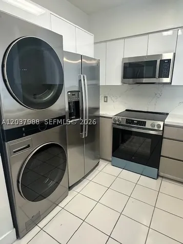 5091 NW 7th Street Miami FL 33126