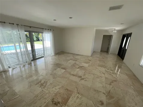 7361 SW 117th Terrace Pinecrest FL 33156