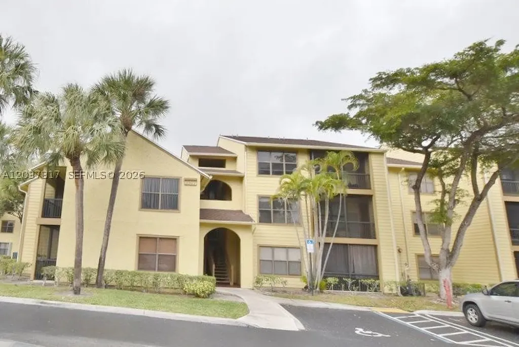 2307 N Congress Avenue Boynton Beach FL 33426
