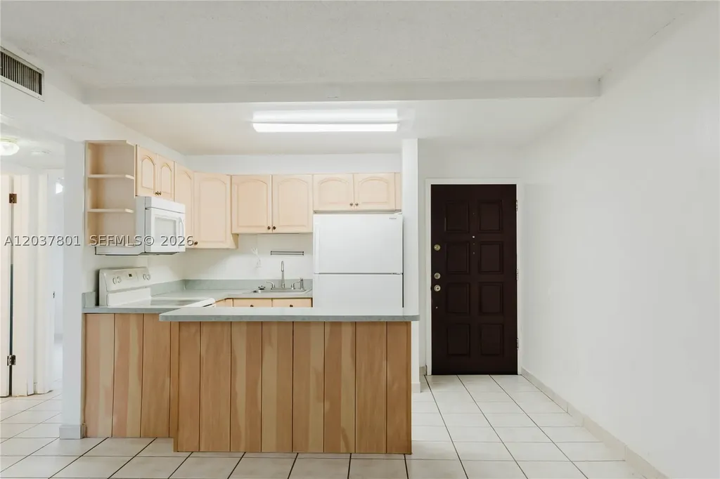 747 NW 13th Avenue Miami FL 33125