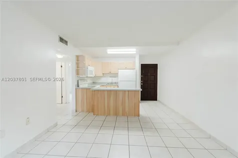 747 NW 13th Avenue Miami FL 33125